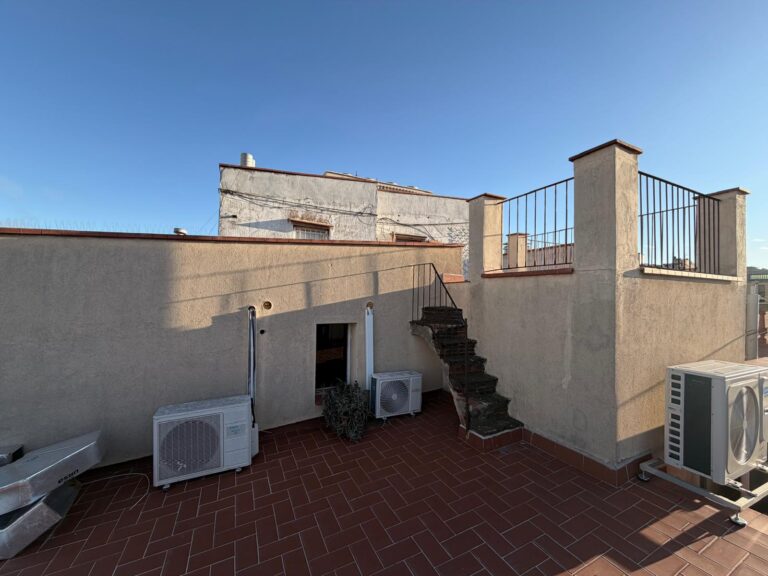 WhatsApp Image 2026-03-04 at 17.44